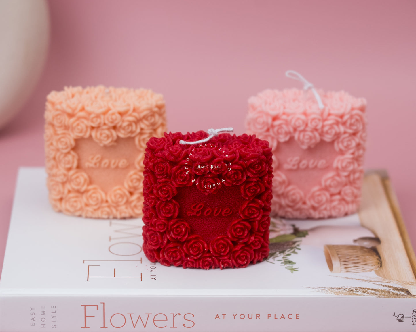 Rose covered pillar candle with Love plaque, handmade coconut-soy wax decor (photo 5)