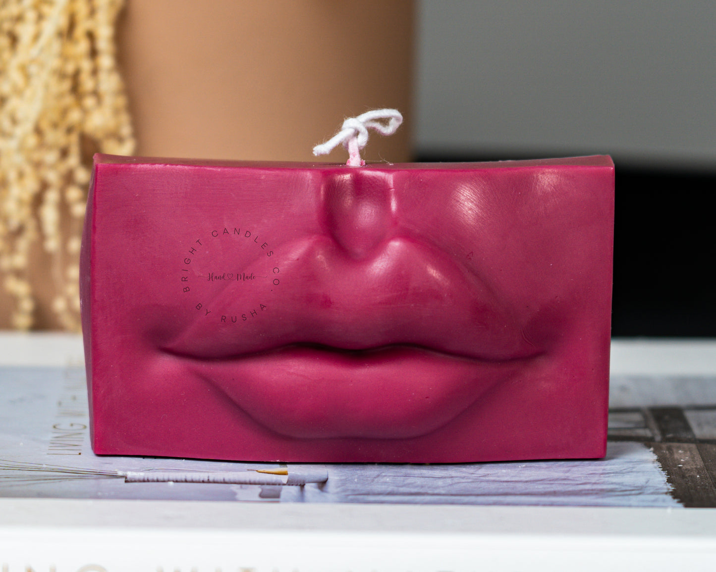 Lips Emboss Candle